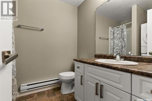 4145 Green Olive Way E, Regina, SK - Indoor Photo Showing Bathroom
