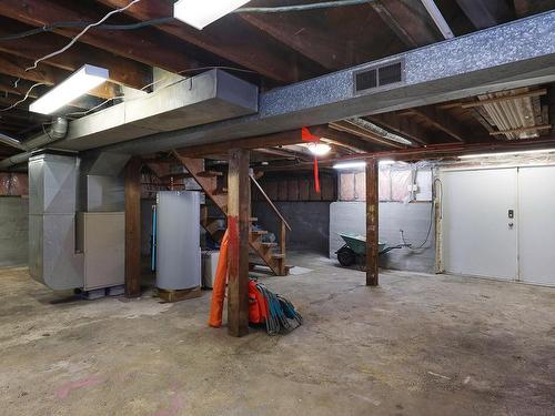 737 11Th St, Courtenay, BC - Indoor Photo Showing Basement