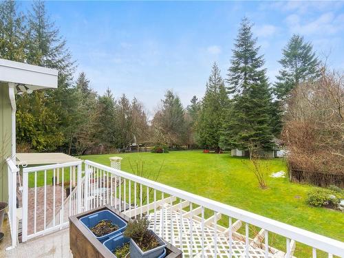 180 Holland Rd, Nanaimo, BC - Outdoor With Deck Patio Veranda