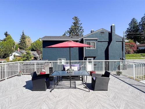960 Walker St, Victoria, BC - Outdoor With Deck Patio Veranda With Exterior