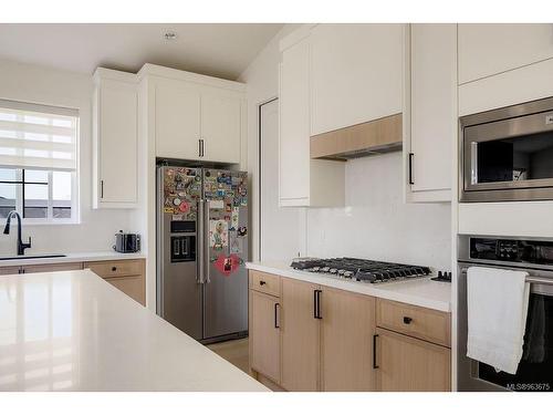 1813 Feltham Rd, Saanich, BC - Indoor Photo Showing Kitchen With Upgraded Kitchen