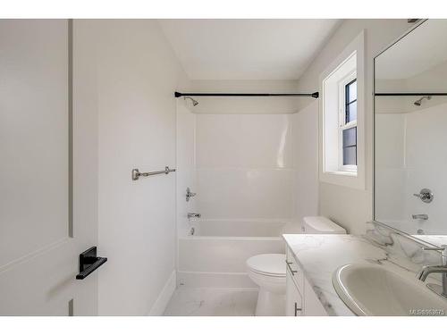 1813 Feltham Rd, Saanich, BC - Indoor Photo Showing Bathroom