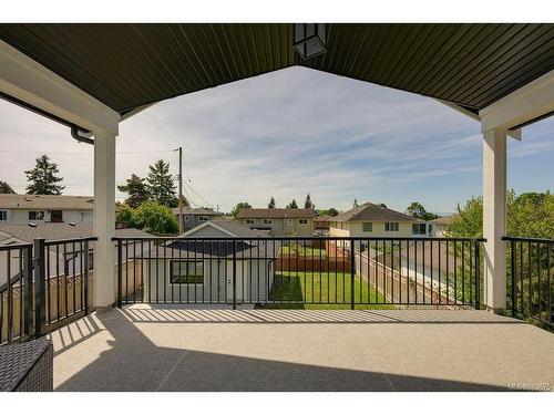 1813 Feltham Rd, Saanich, BC - Outdoor With Exterior