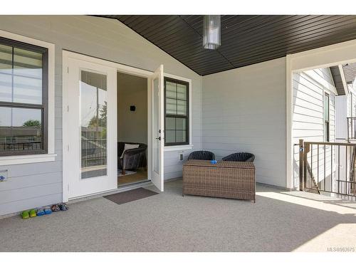 1813 Feltham Rd, Saanich, BC - Outdoor With Deck Patio Veranda With Exterior