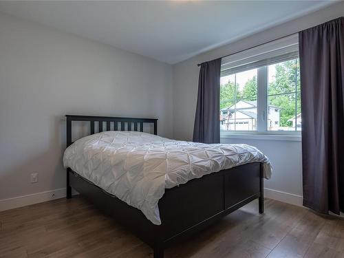 2588 Steele Cres, Courtenay, BC - Indoor Photo Showing Bedroom