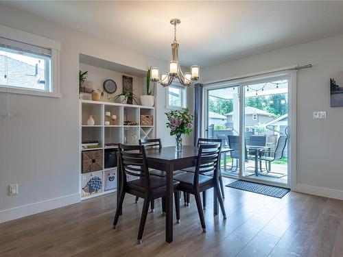 2588 Steele Cres, Courtenay, BC - Indoor Photo Showing Dining Room