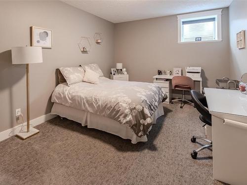 489 Mountain View Dr, Lake Cowichan, BC - Indoor Photo Showing Bedroom