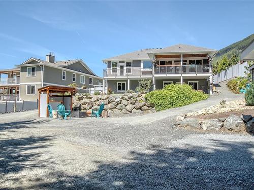 489 Mountain View Dr, Lake Cowichan, BC - Outdoor