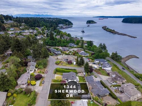 1344 Sherwood Dr, Nanaimo, BC - Outdoor With Body Of Water With View
