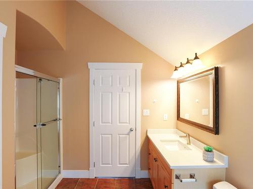 4269 Gulfview Dr, Nanaimo, BC - Indoor Photo Showing Bathroom
