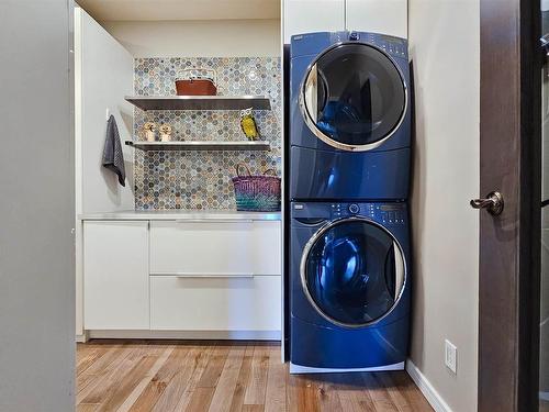 188 Transmitter Road, Kenora, ON - Indoor Photo Showing Laundry Room