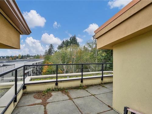 405-1392 Island Hwy South, Campbell River, BC - Outdoor With Exterior