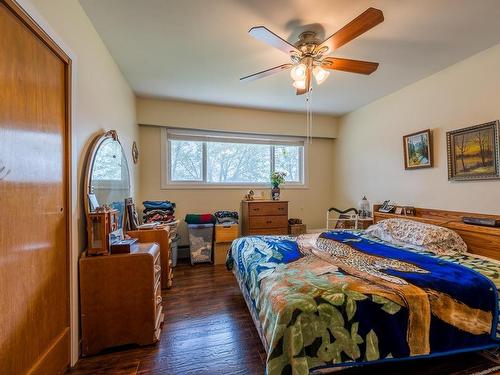689 Schubert Drive, Kamloops, BC - Indoor Photo Showing Bedroom