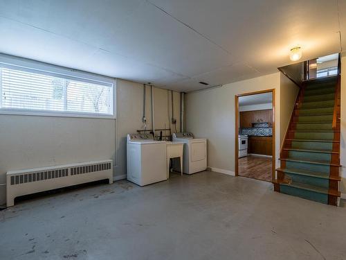 689 Schubert Drive, Kamloops, BC - Indoor Photo Showing Laundry Room