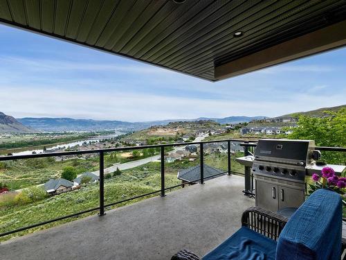 1006 Saddleback Crt, Kamloops, BC - Outdoor With View With Exterior