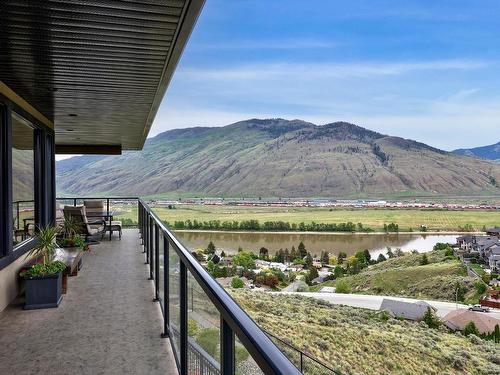 1006 Saddleback Crt, Kamloops, BC - Outdoor With View