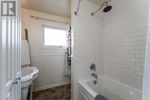 1321 Kellogg Avenue, Prince George, BC - Indoor Photo Showing Bathroom