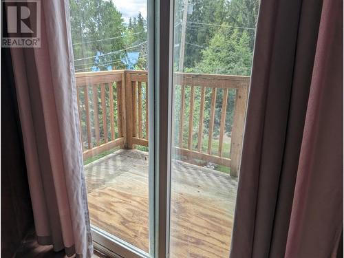 7680 Mountain Drive Lot# 23, Anglemont, BC - Indoor