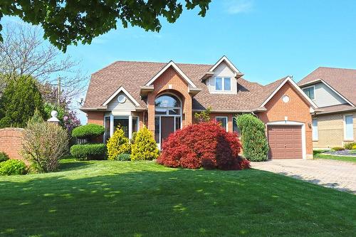 1 Red Haven Drive, Grimsby, ON - Outdoor With Facade