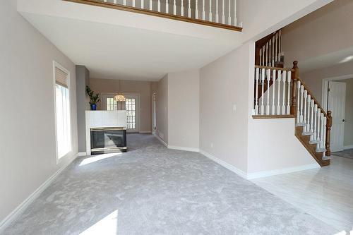 1 Red Haven Drive, Grimsby, ON - Indoor With Fireplace