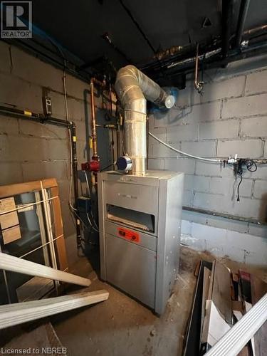 810 Ann Street, North Bay, ON - Indoor Photo Showing Laundry Room