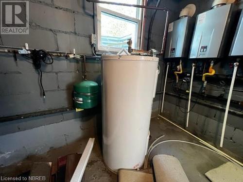 810 Ann Street, North Bay, ON - Indoor Photo Showing Laundry Room