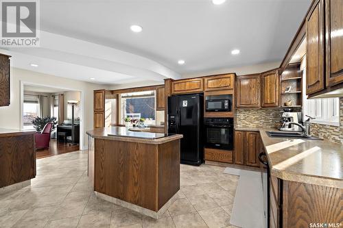 255 Whiteswan Drive, Saskatoon, SK - Indoor Photo Showing Kitchen