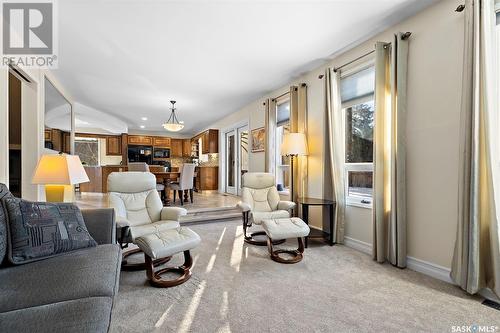 255 Whiteswan Drive, Saskatoon, SK - Indoor Photo Showing Living Room