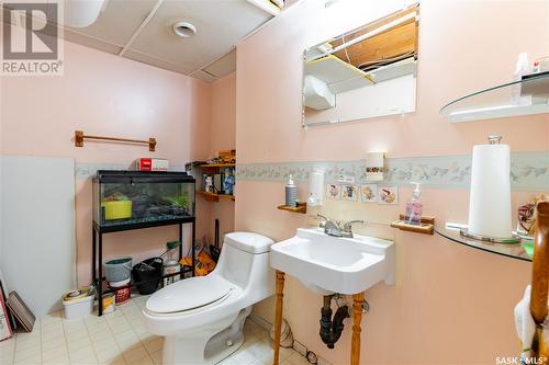 118 Wark Place, Saskatoon, SK - Indoor Photo Showing Bathroom