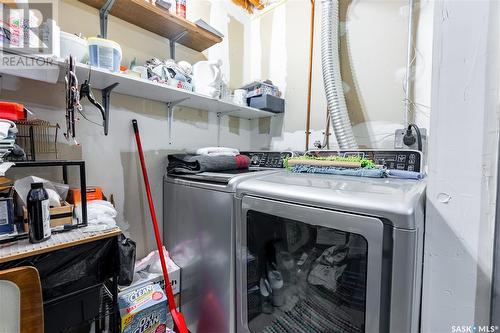 118 Wark Place, Saskatoon, SK - Indoor Photo Showing Laundry Room
