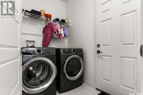 3534 Green Turtle Road, Regina, SK - Indoor Photo Showing Laundry Room