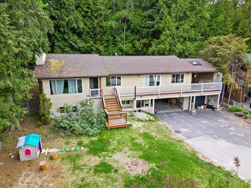 2428 12Th Avenue, Castlegar, BC - Outdoor With Deck Patio Veranda