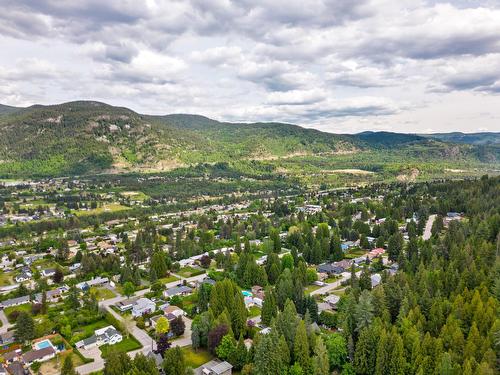 2428 12Th Avenue, Castlegar, BC - Outdoor With View