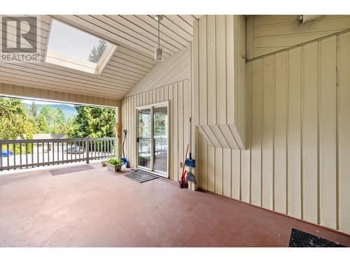 2428 12Th  Avenue, Castlegar, BC -  With Deck Patio Veranda With Exterior