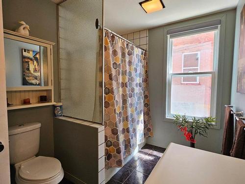Salle de bains - 1128  - 1134 Rue Cartier, Shawinigan, QC - Indoor Photo Showing Bathroom
