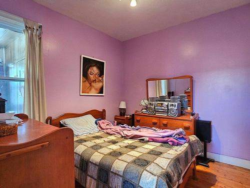 Chambre Ã Â coucher - 1128  - 1134 Rue Cartier, Shawinigan, QC - Indoor Photo Showing Bedroom