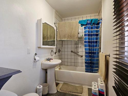 Bathroom - 1128  - 1134 Rue Cartier, Shawinigan, QC - Indoor Photo Showing Bathroom