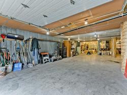 Garage - 