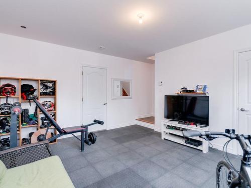 Garage - 39 Rue Des Poiriers, Cantley, QC - Indoor Photo Showing Gym Room