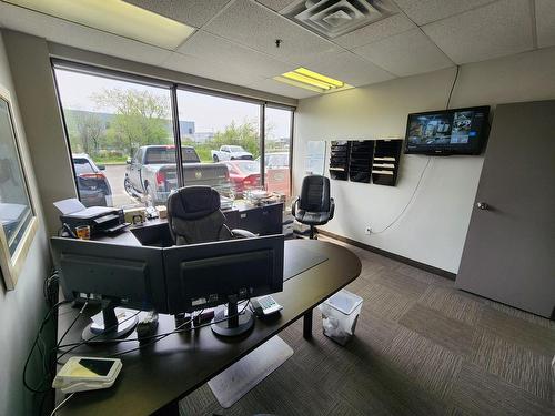 Office - 2300A Ch. St-François, Dorval, QC 