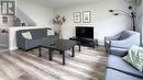 146 Juneberry Road, Thorold, ON  - Indoor Photo Showing Living Room 