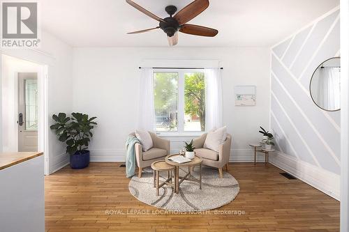 56 Bridge Street, Meaford, ON - Indoor Photo Showing Living Room