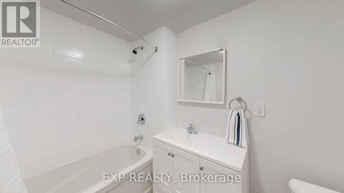 308-312 Somerset Street E, Ottawa, ON - Indoor Photo Showing Bathroom
