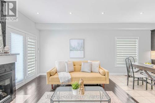 746 Halbert Drive, Shelburne, ON - Indoor Photo Showing Living Room With Fireplace