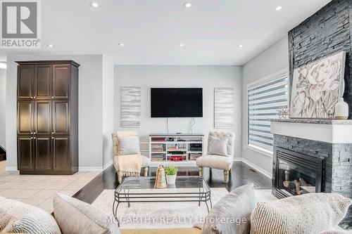 746 Halbert Drive, Shelburne, ON - Indoor Photo Showing Living Room With Fireplace