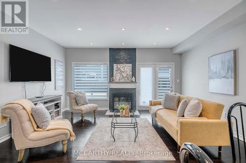 746 Halbert Drive, Shelburne, ON - Indoor Photo Showing Living Room With Fireplace