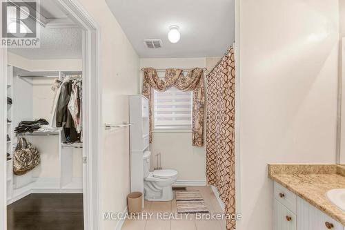 746 Halbert Drive, Shelburne, ON - Indoor Photo Showing Bathroom