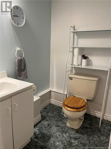 36 Crocker Crescent, Miramichi, NB - Indoor Photo Showing Bathroom