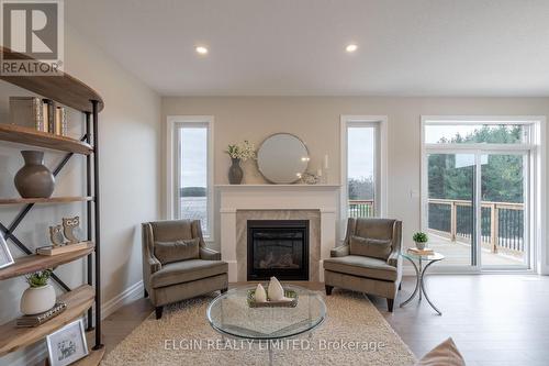 134 Graydon Drive, South-West Oxford (Mount Elgin), ON - Indoor Photo Showing Living Room With Fireplace