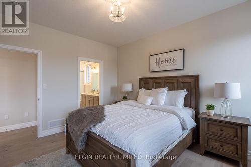 134 Graydon Drive, South-West Oxford (Mount Elgin), ON - Indoor Photo Showing Bedroom